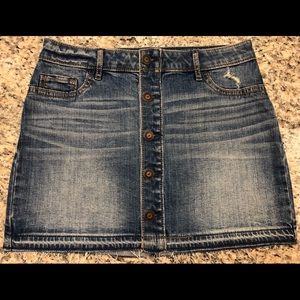NEVER WORN Hollister Mini Button Skirt